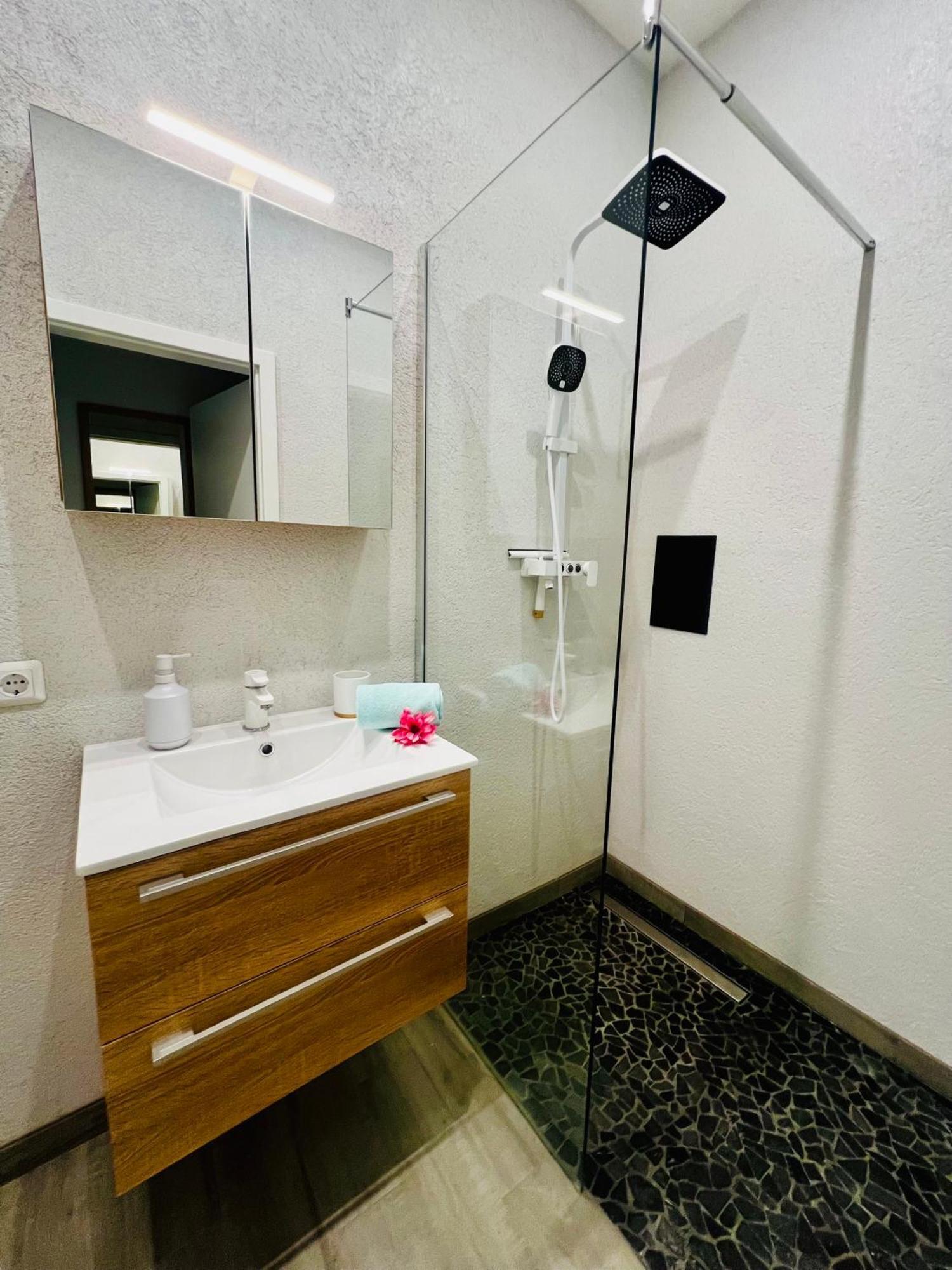 Holi Day Spa 2-Bett Zimmer App 4 برلين المظهر الخارجي الصورة